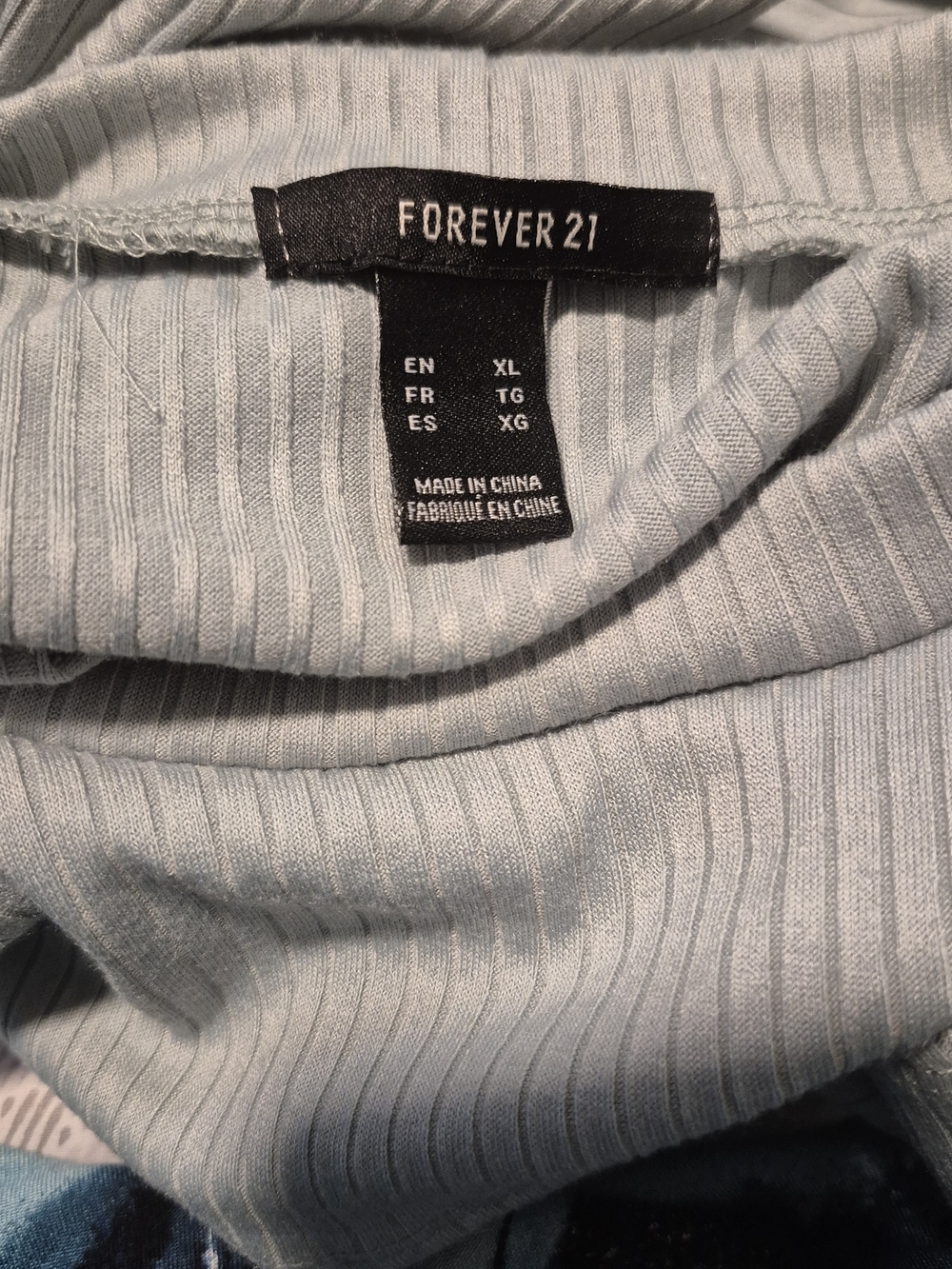 Forever 21 Ribbed Layered Cutout Crop Top Long Sleeve Gray XL Y2K - Picture 4 of 5